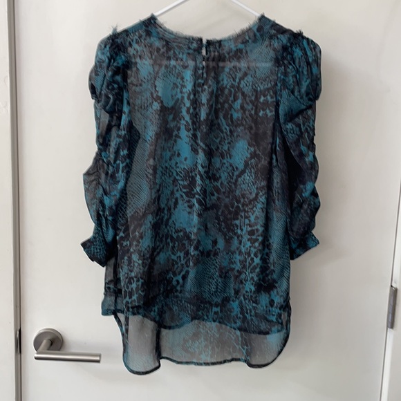 Silk raw edge blue snakeskin blouse - Picture 2 of 4